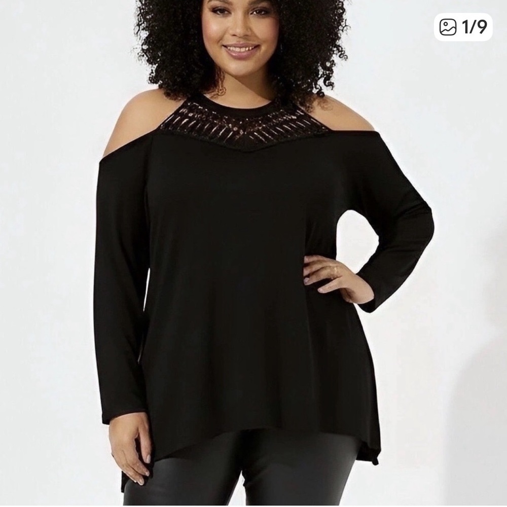 NWT Torrid Crochet Cold Shoulder Sharkbite Top Shirt Black sz 2X